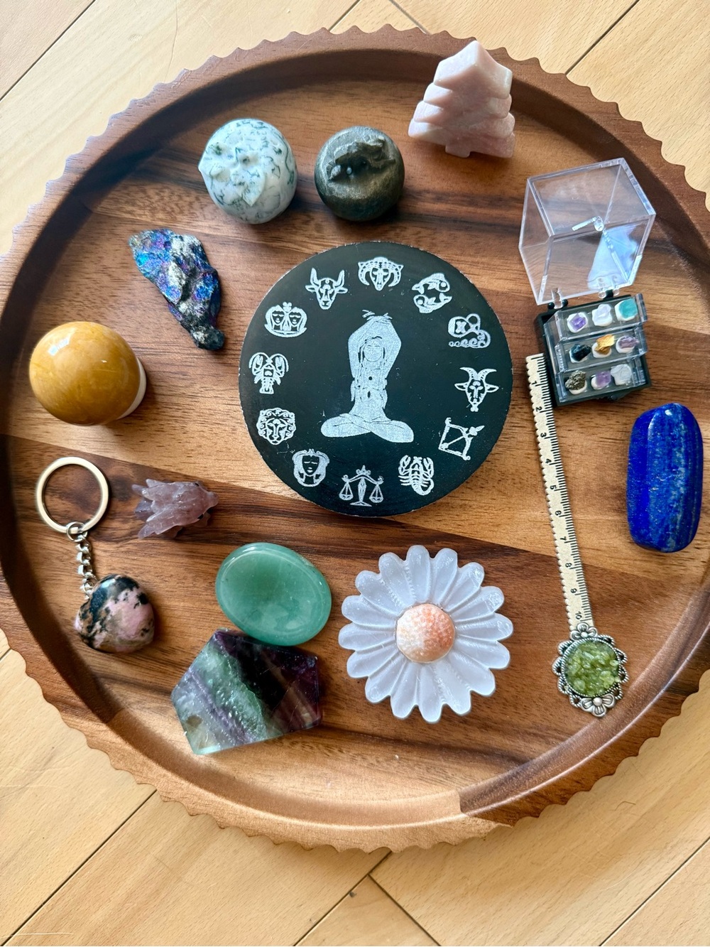 Assorted Crystals (14 items) w Chakra plate